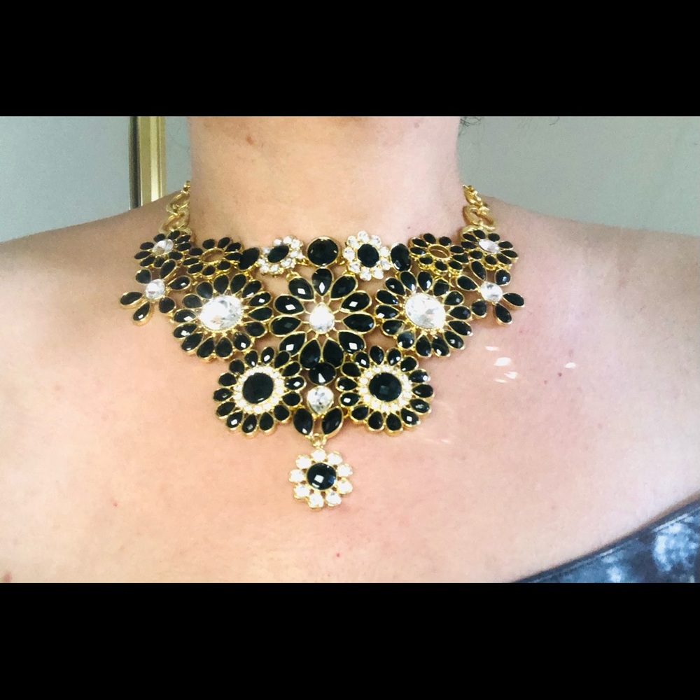 Beautiful necklace, style#: NKC766, the color black, lead free. nickel free